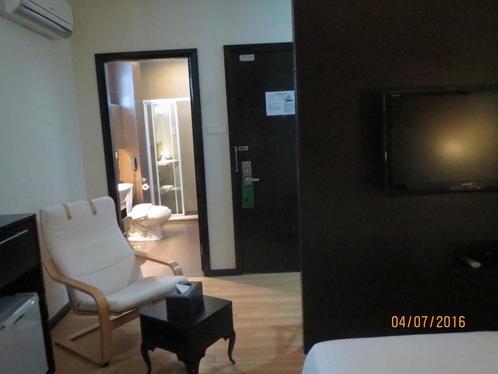 탯 플레이스 호텔 쿠알라 벨라이트 외부 사진